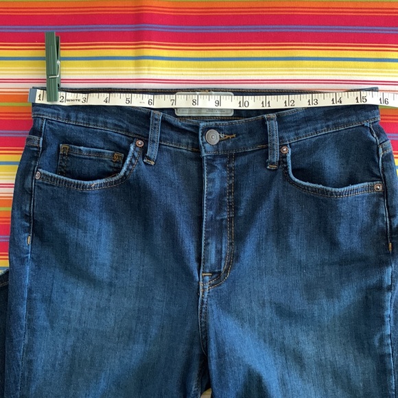 Free People Mid Rise Blowout Knee Distressed Denim Jeans 30R - Picture 5 of 10